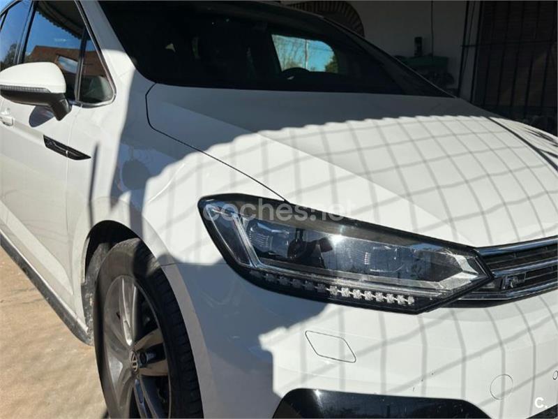 VOLKSWAGEN Touran Sport 1.4 TSI DSG