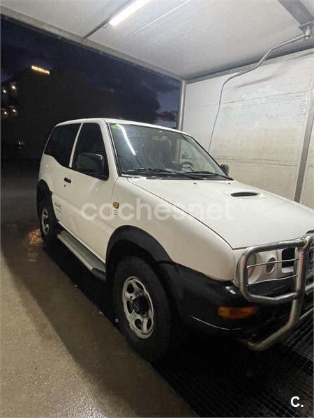 NISSAN Terrano II 2.7 TDI S