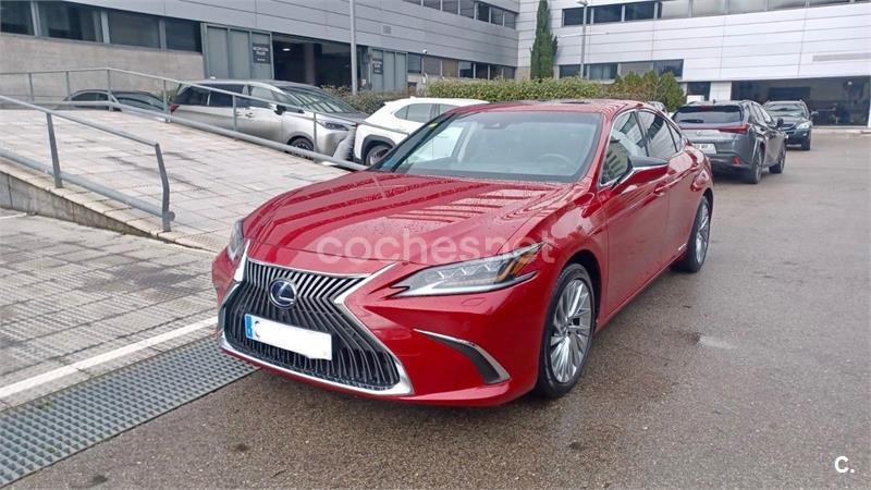 LEXUS ES 2.5 300h Luxury