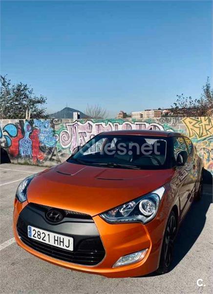 HYUNDAI Veloster
