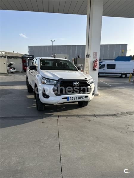 TOYOTA Hilux 2.4 D4D Cabina Doble GX