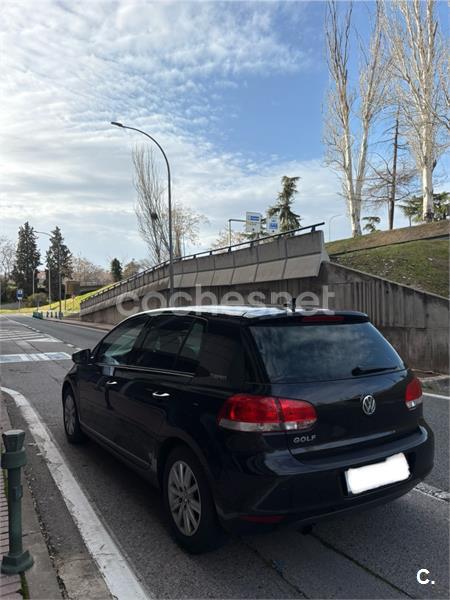 VOLKSWAGEN Golf Variant 1.6 TDI DPF DSG Advance