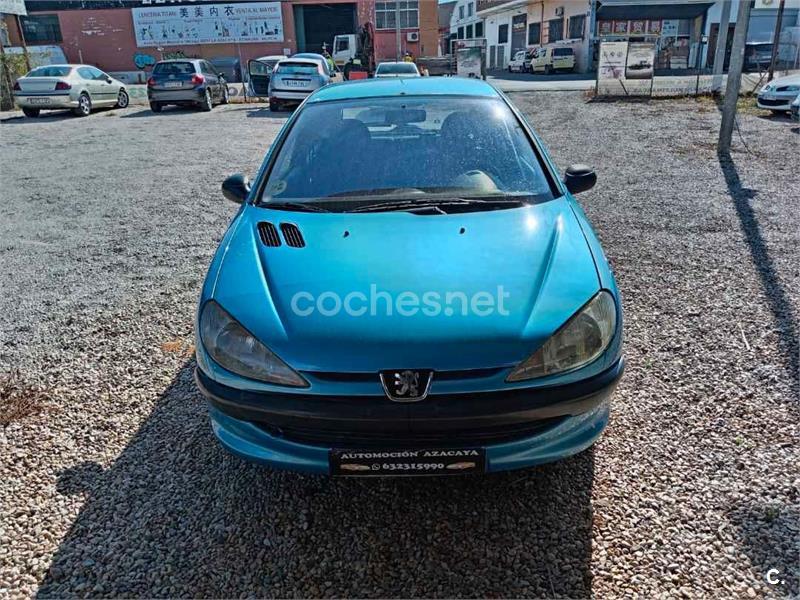 PEUGEOT 206