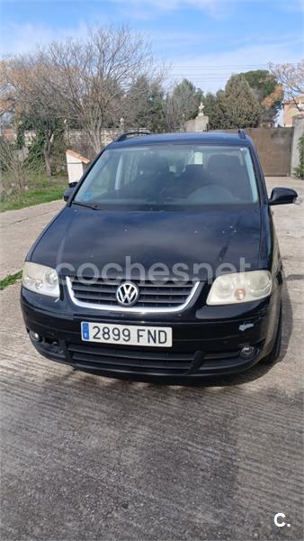 VOLKSWAGEN Touran 1.4 TSI 140 Traveller