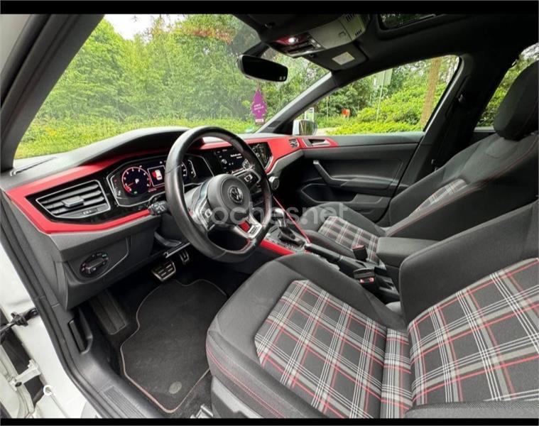 VOLKSWAGEN Polo 2.0 TSI DSG GTI