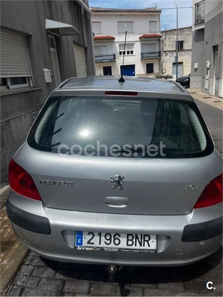 PEUGEOT 307