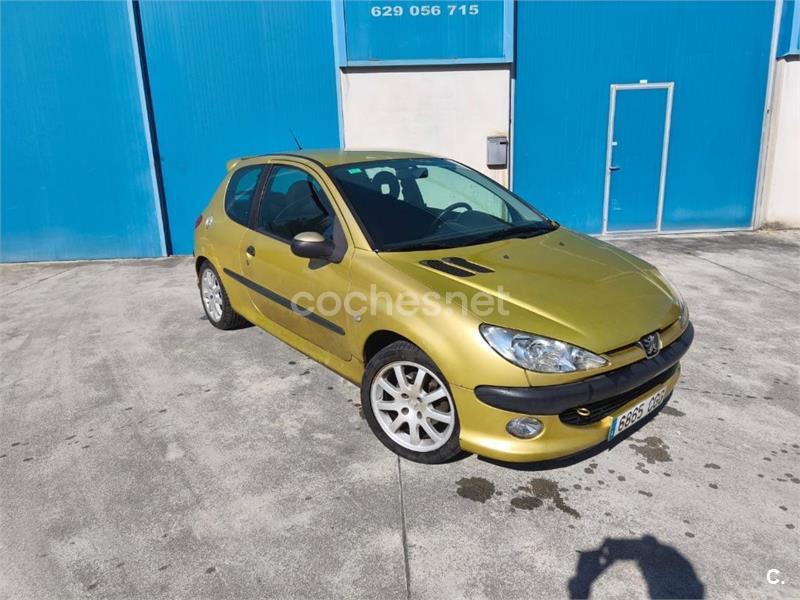 PEUGEOT 206