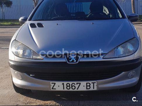 PEUGEOT 206 XT 90