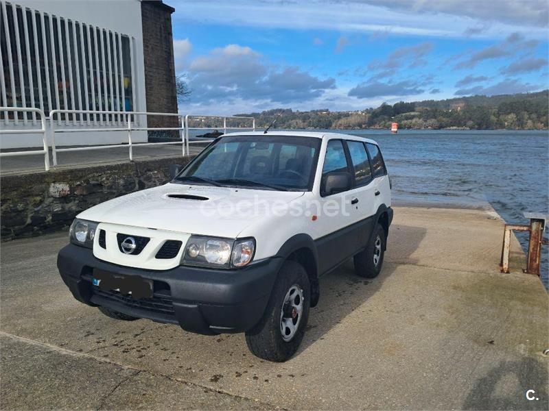 NISSAN Terrano II