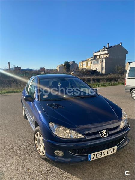 PEUGEOT 206 1.4 90 XT