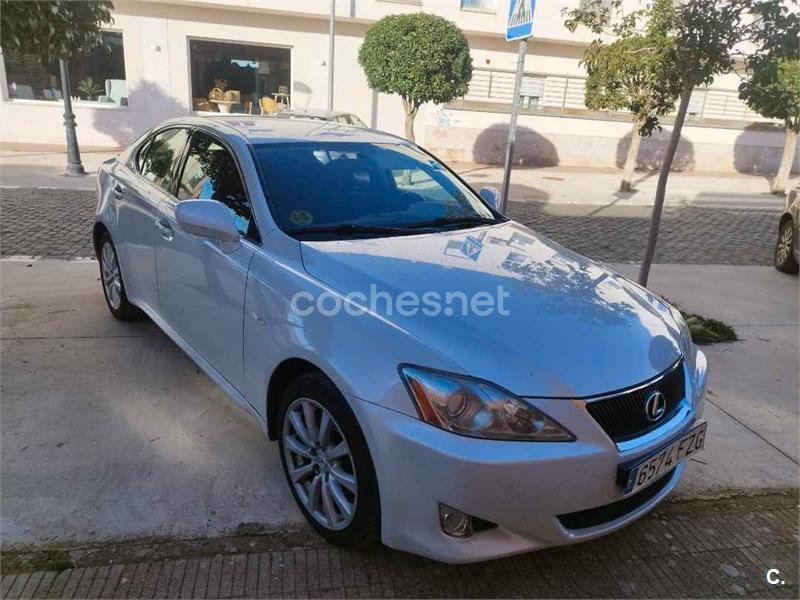 LEXUS IS220d