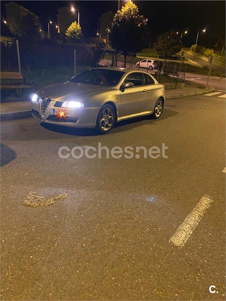 ALFA ROMEO GT 1.9 JTD Progression