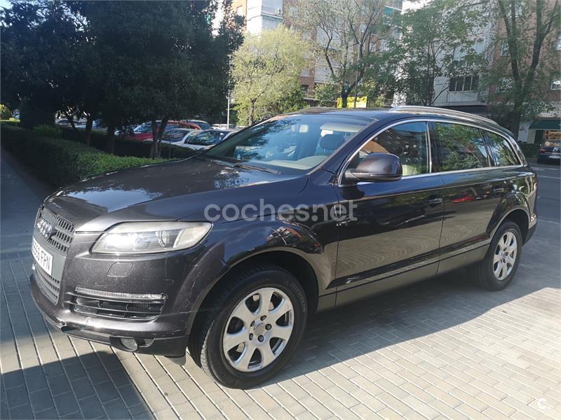 AUDI Q7 3.0 TDI quattro tiptronic