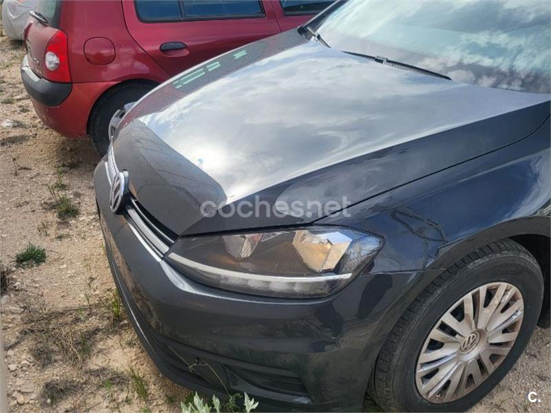 VOLKSWAGEN Golf Advance 1.0 TSI