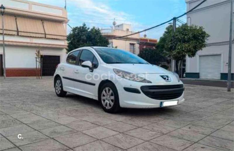 PEUGEOT 207