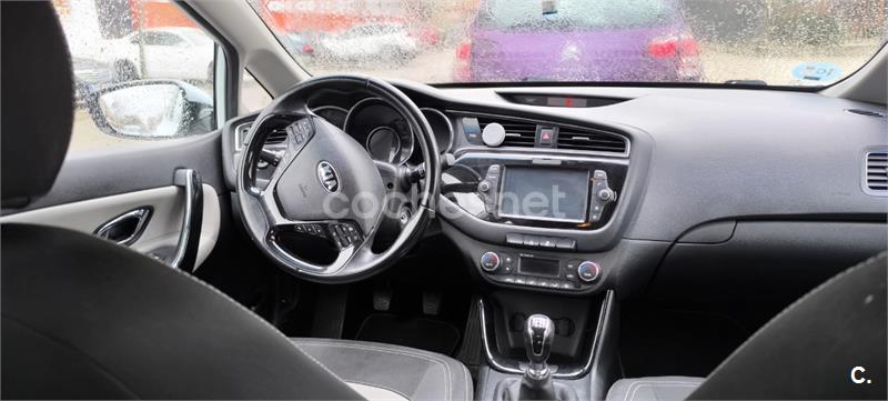 KIA ceed 1.4 CRDi WGT Business