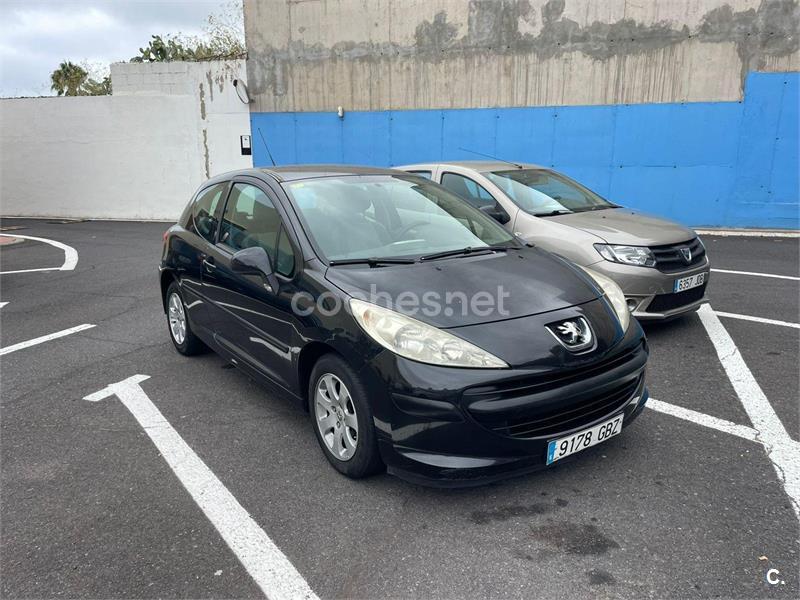 PEUGEOT 207 Confort 1.4 VTi 16v 95