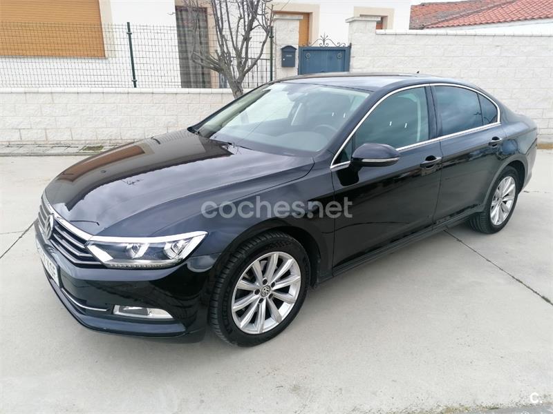 VOLKSWAGEN Passat Advance 2.0 TDI