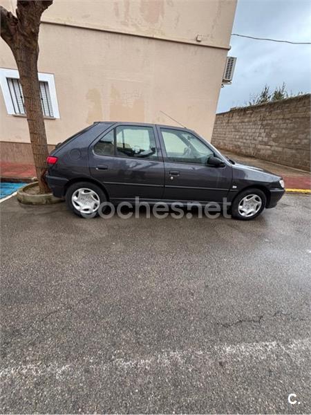 PEUGEOT 306