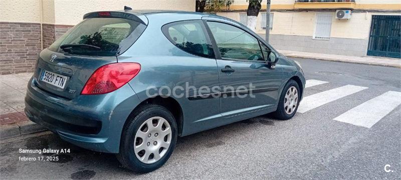 PEUGEOT 207