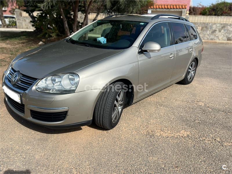 VOLKSWAGEN Golf Variant 1.9 TDI DPF DSG Advance