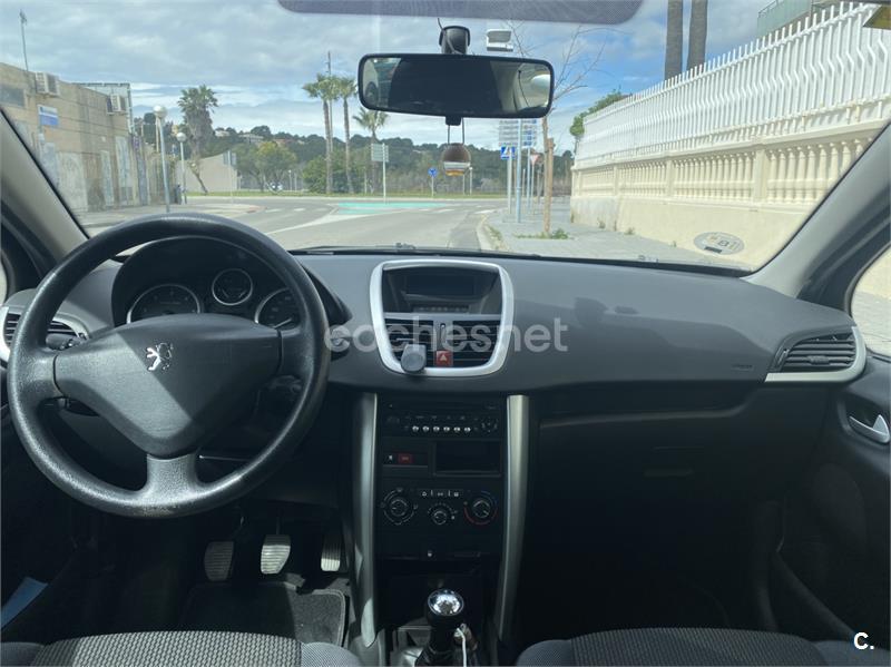PEUGEOT 207 Confort 1.4 HDI 70 FAP