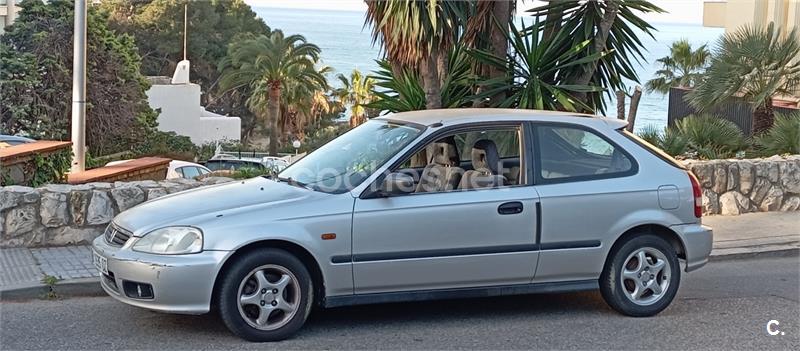 HONDA Civic 1.4I S