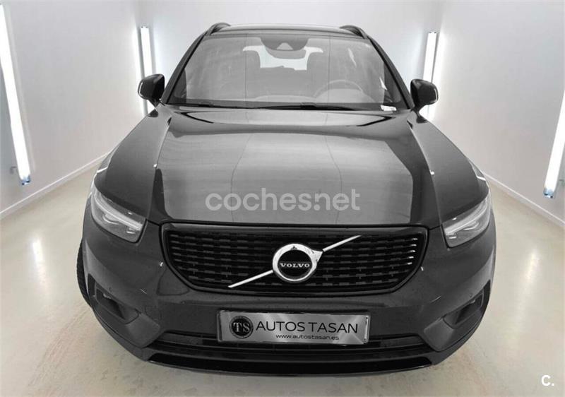 VOLVO XC40 2.0 D3 RDesign