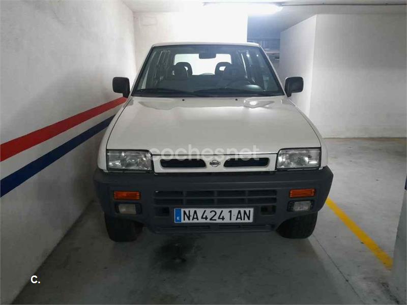 NISSAN Terrano II