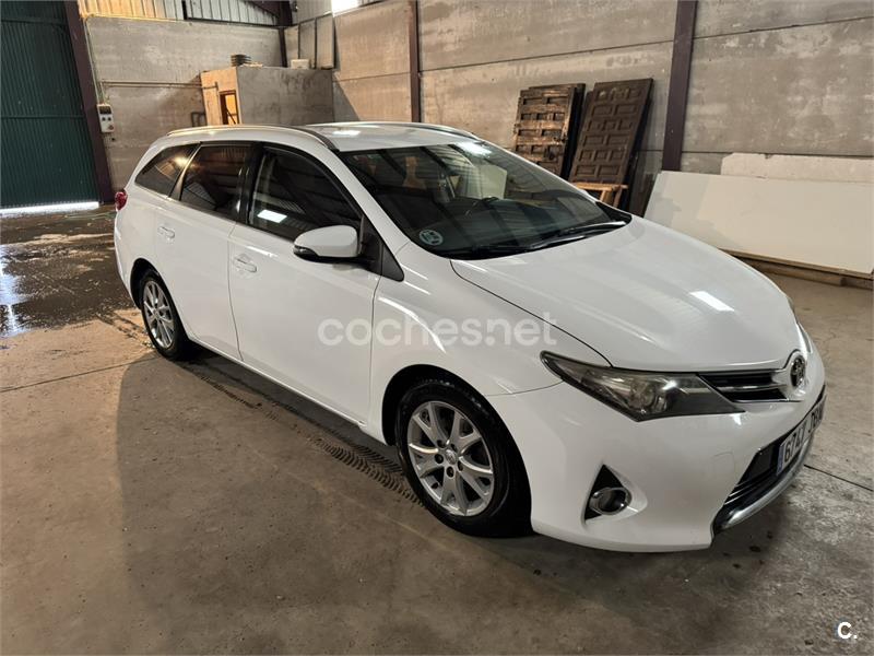 TOYOTA Auris 120D Business Touring Sports