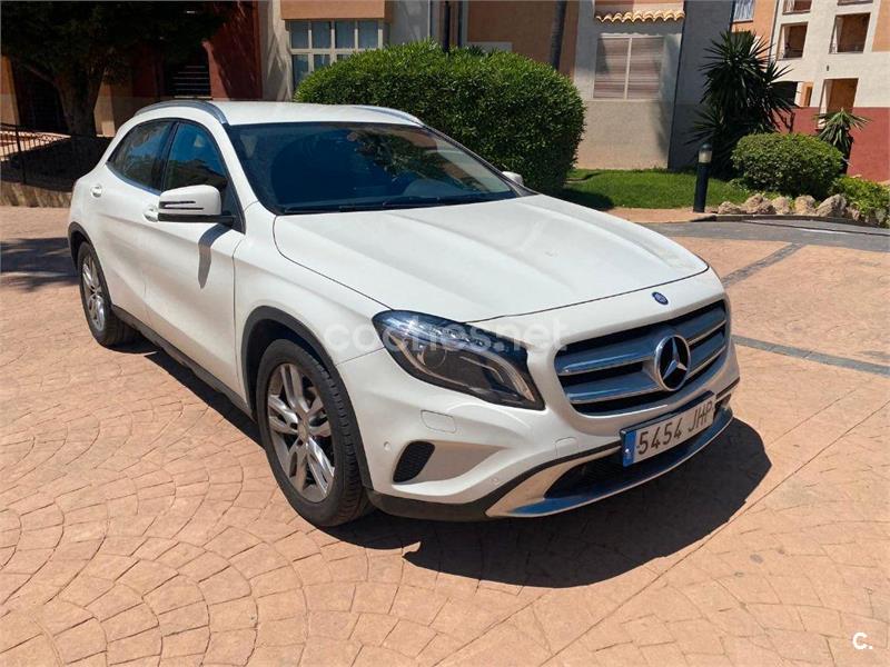 MERCEDES-BENZ Clase GLA
