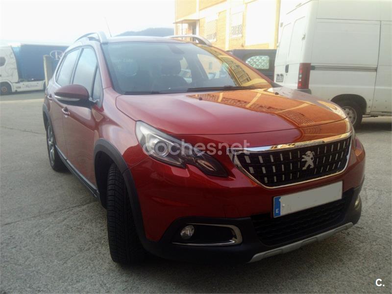 PEUGEOT 2008 Allure 1.2 PureTech 110 SS