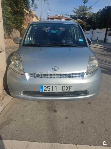 DAIHATSU Sirion