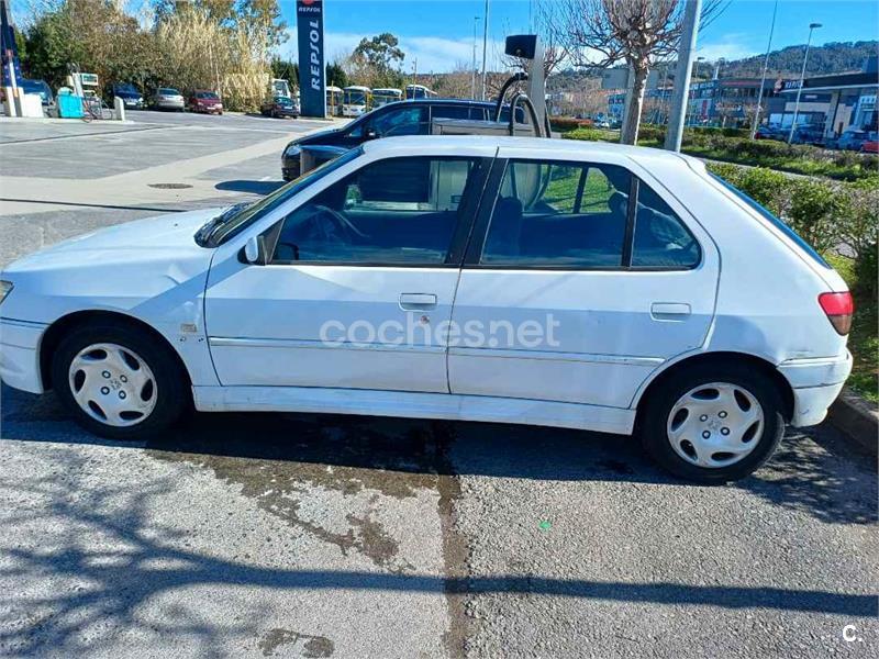 PEUGEOT 306