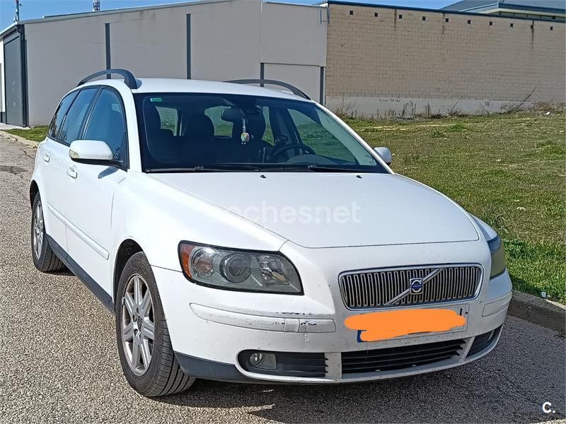 VOLVO V50 2.0D Momentum