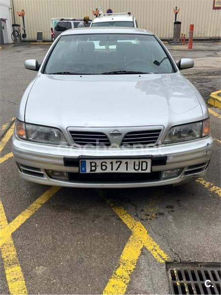 NISSAN Maxima