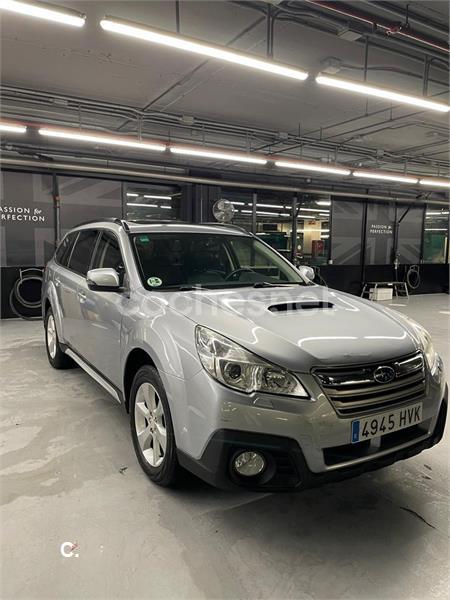 SUBARU Outback 2.0 TD Executive Plus CVT Lineartron AWD