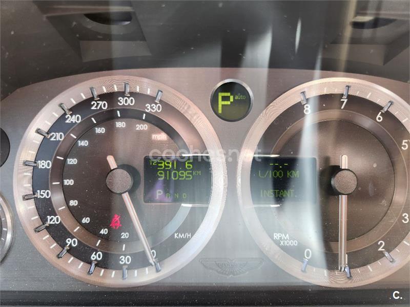 ASTON MARTIN DB9 Coupe Touchtronic 2