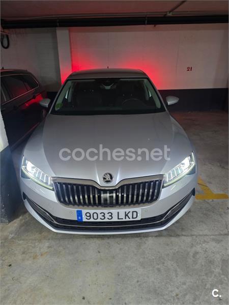 SKODA Superb 2.0 TDI DSG Style