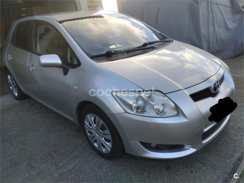 TOYOTA Auris 2.0 D4D Luna