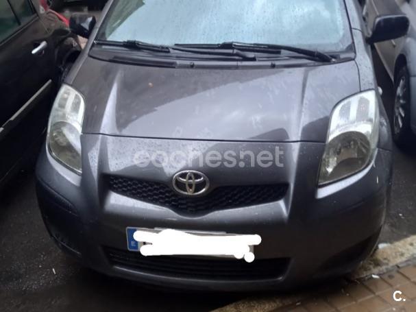 TOYOTA Yaris 1.0 VVTI Live