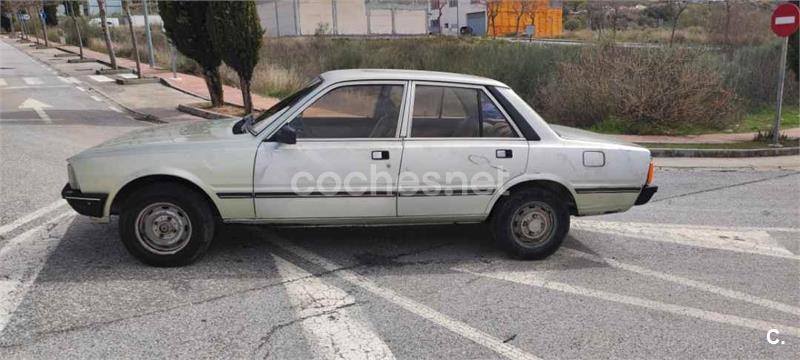 PEUGEOT 505