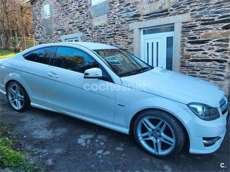 MERCEDES-BENZ Clase C