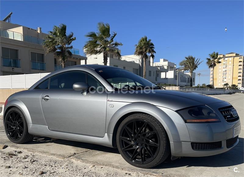 AUDI TT Coupe 1.8 T quattro