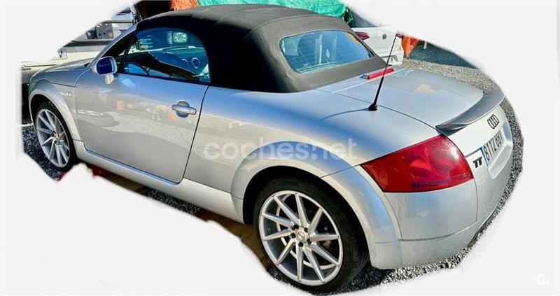 AUDI TT