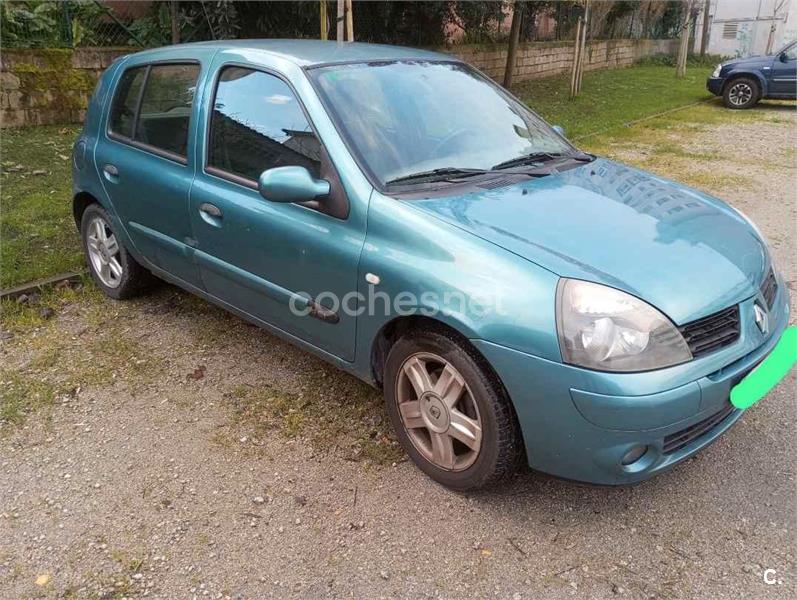 RENAULT Clio