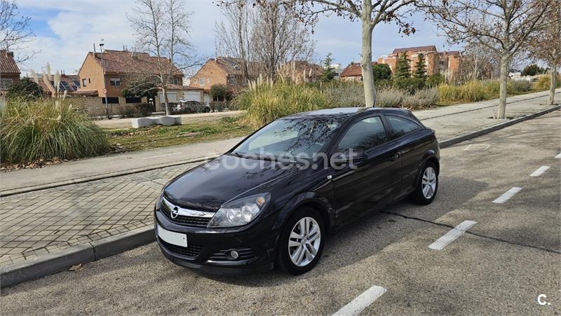 OPEL Astra GTC 1.9 CDTi 120 CV Sport