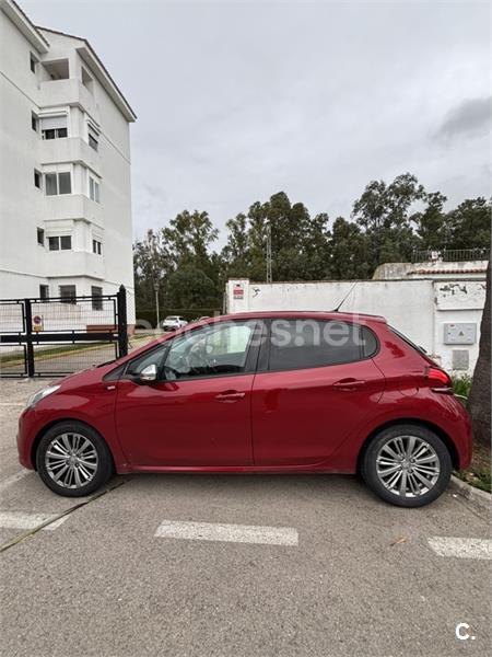 PEUGEOT 208 STYLE 1.2L PureTech 82