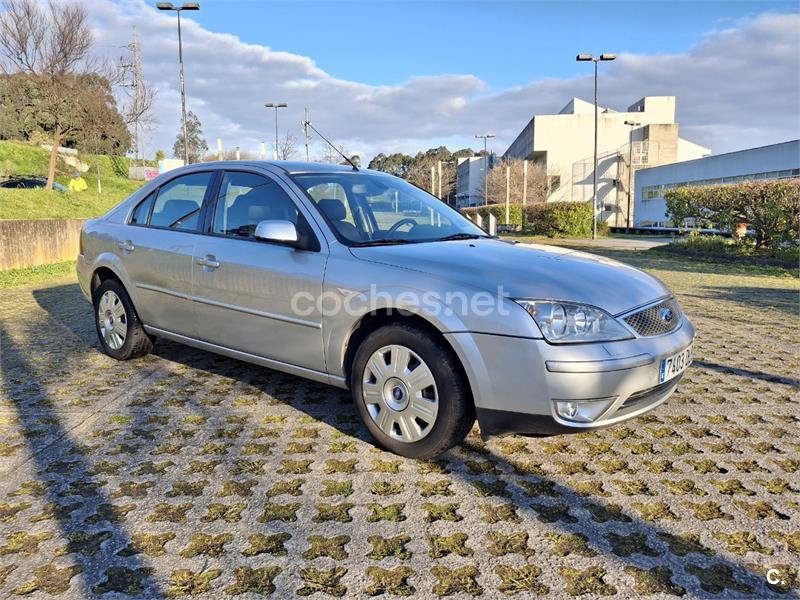 FORD Mondeo 1.8i 16v Futura