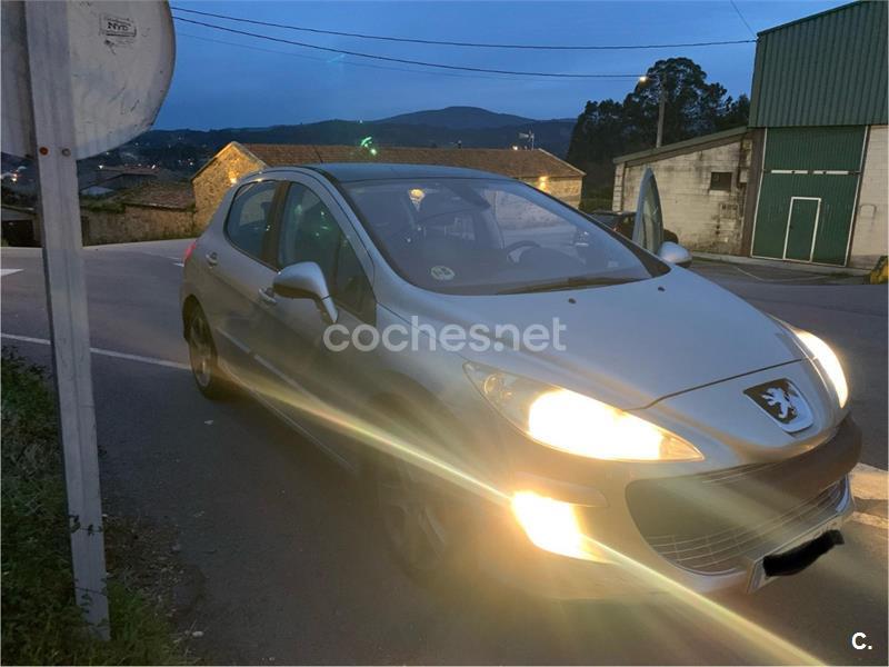 PEUGEOT 308 Premium 2.0 HDI 136 FAP